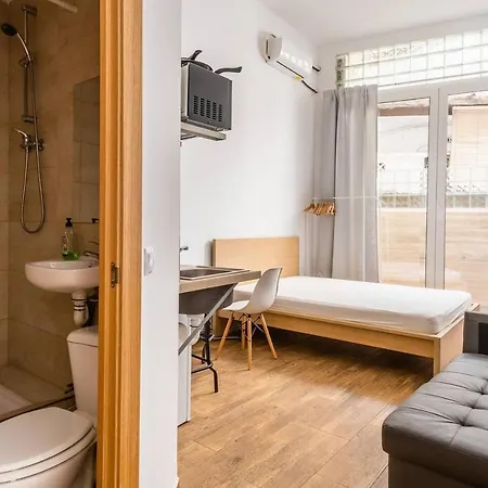 Bcn Lofts Camp Nou Apartments, 2021 Built, Featuring Free Underground Parking, Wifi, Aircon, Kitchen, Etc L'Hospitalet de Llobregat Exterior photo